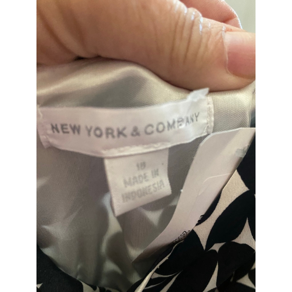 Women's New York & Company Maxi Dress Size 18 - Picture 2 of 9